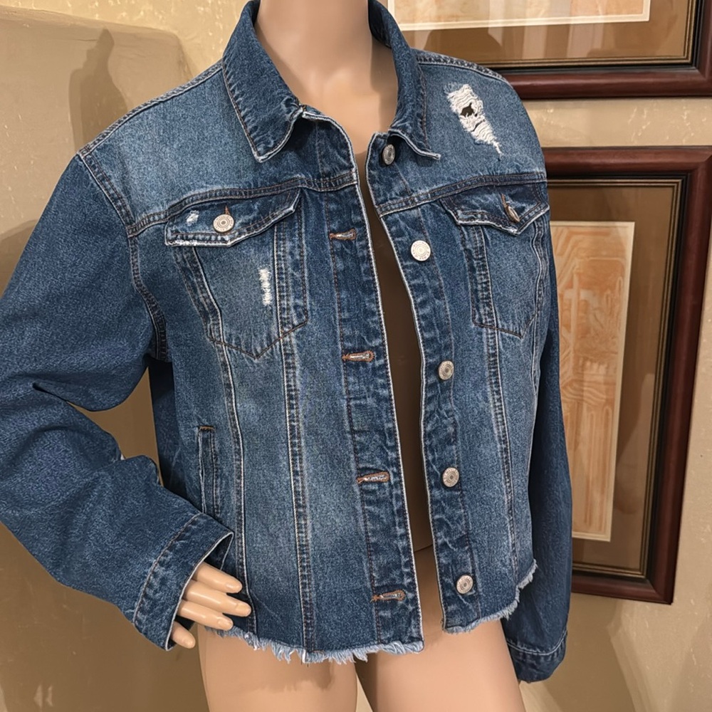 Women’s Distressed Denim Jean Jacket sz 1XL